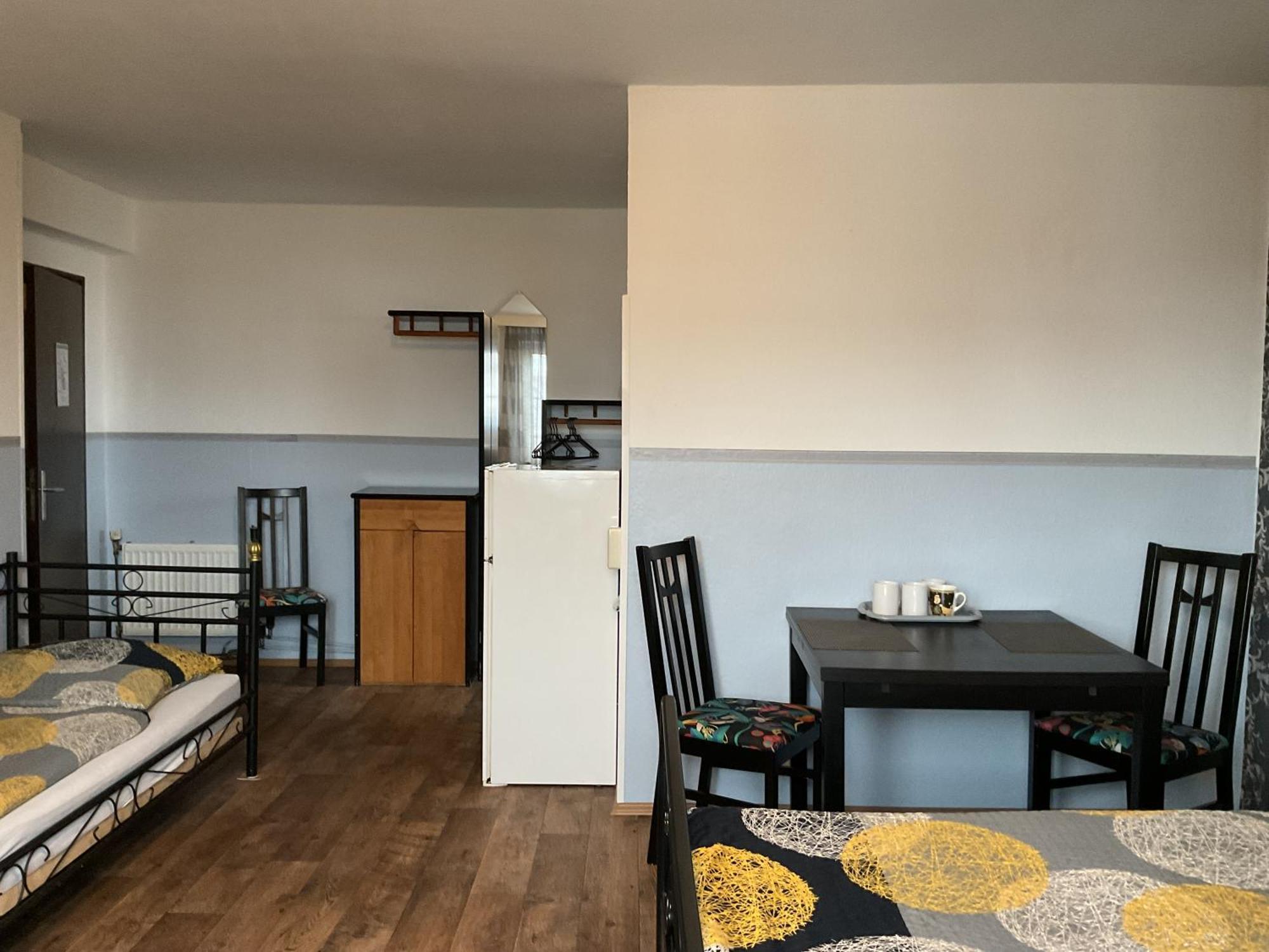 Pension&Hostel Anna - Monteurzimmer München Eksteriør billede