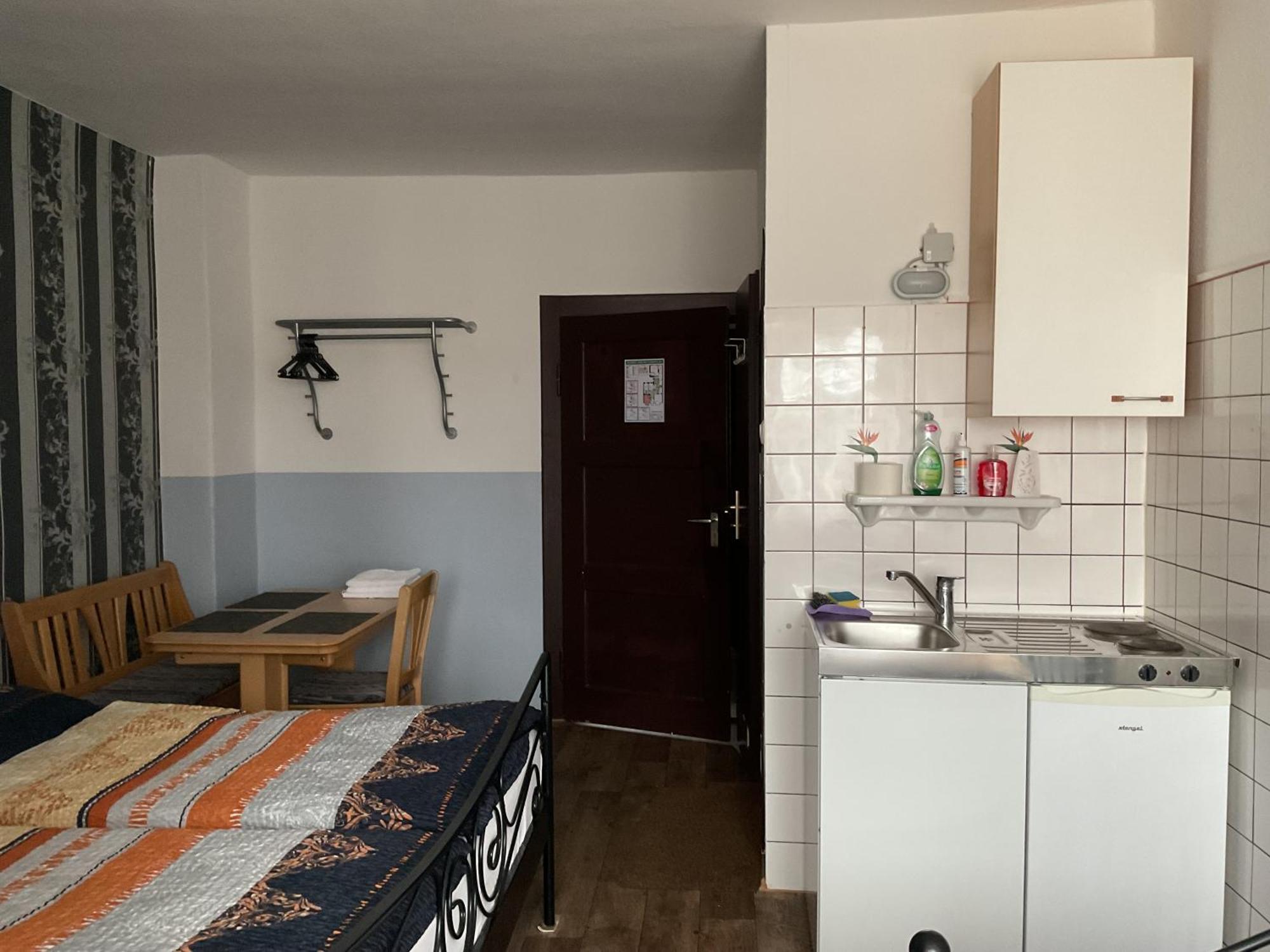 Pension&Hostel Anna - Monteurzimmer München Eksteriør billede