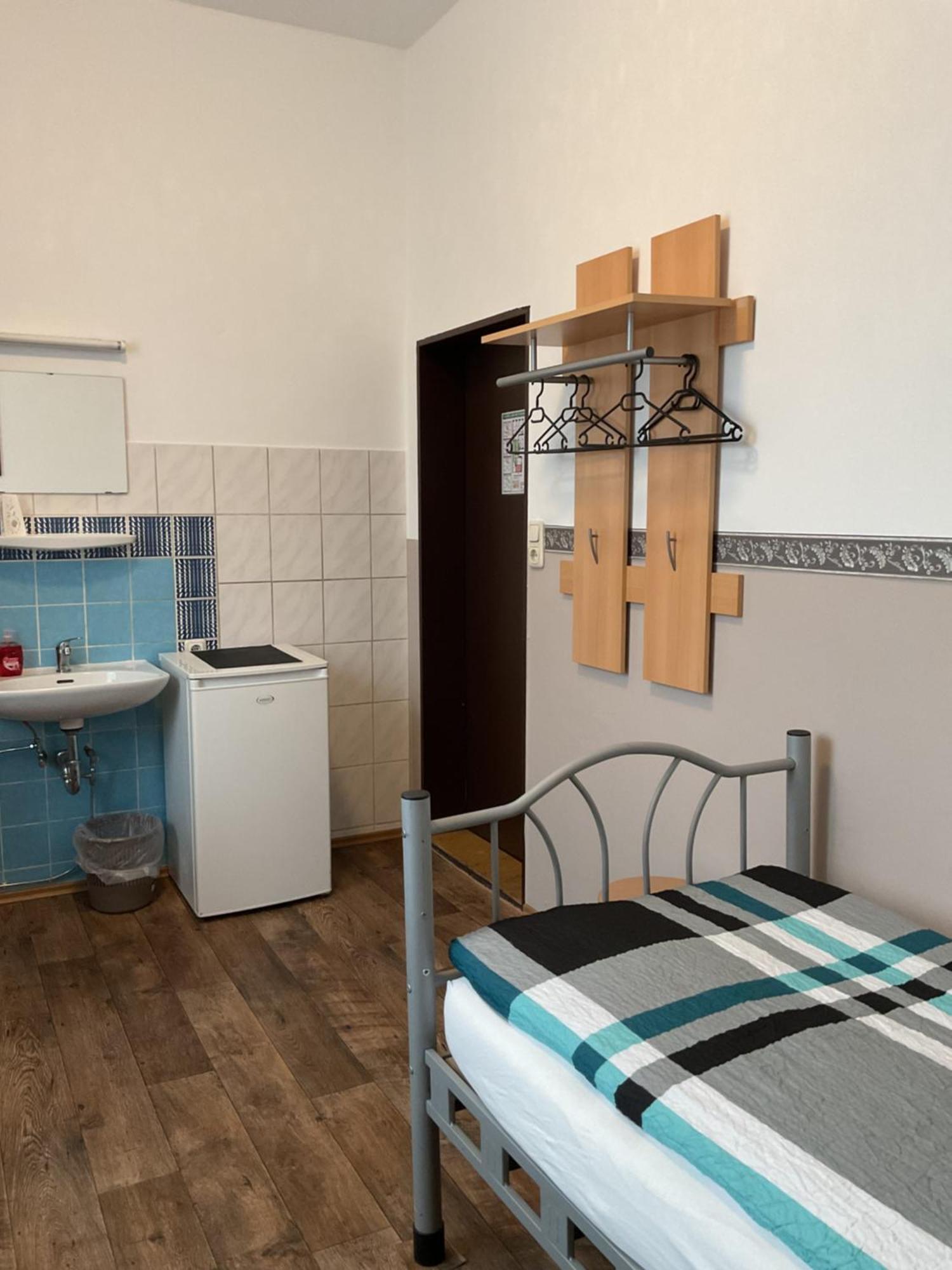 Pension&Hostel Anna - Monteurzimmer München Eksteriør billede