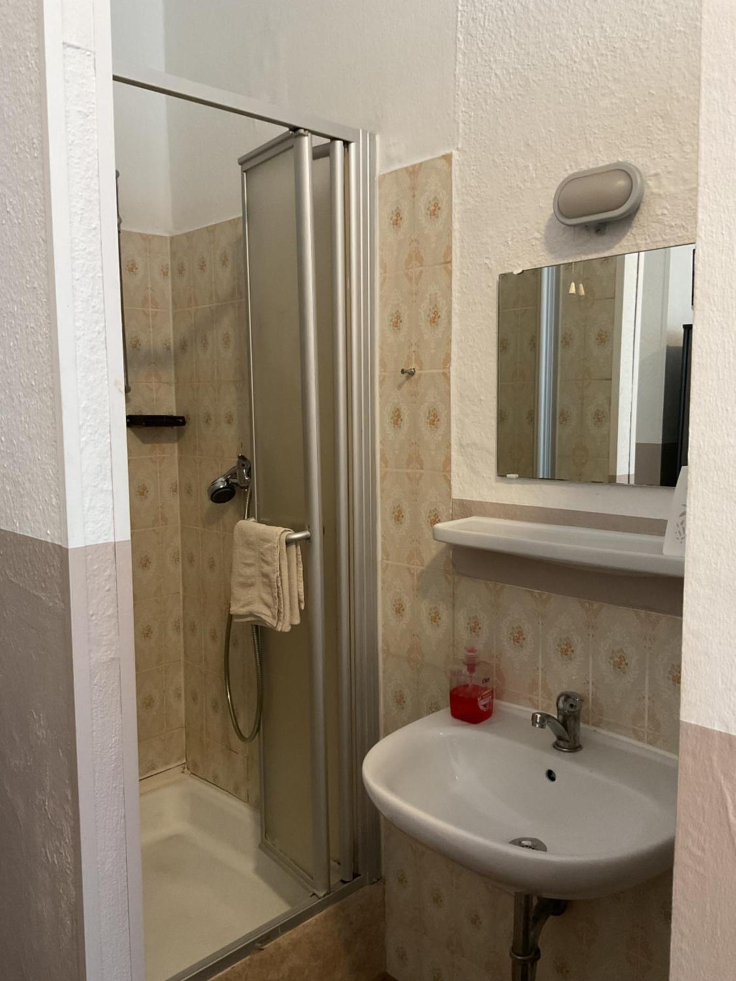 Pension&Hostel Anna - Monteurzimmer München Eksteriør billede