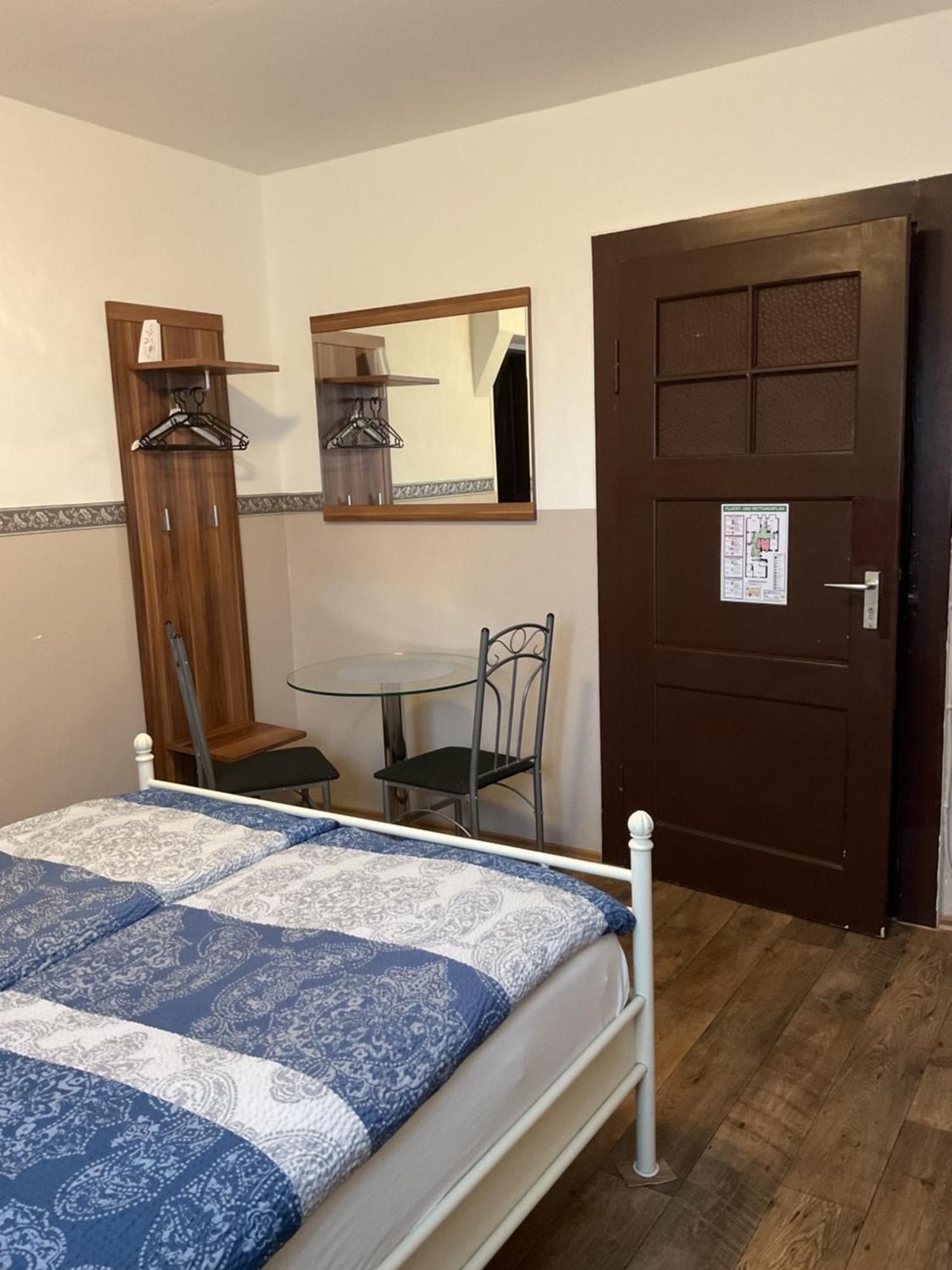 Pension&Hostel Anna - Monteurzimmer München Eksteriør billede